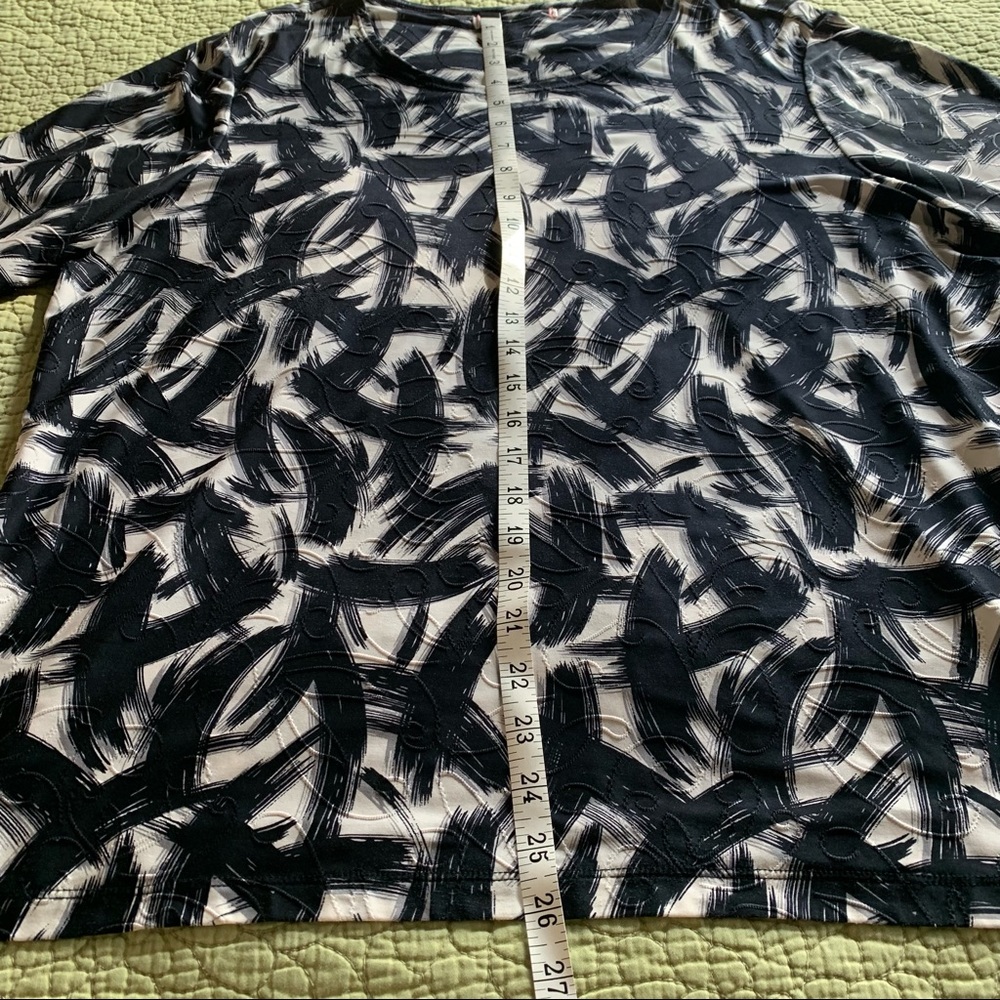 Wash & Wear Black & White Top Size XL - Picture 7 of 10